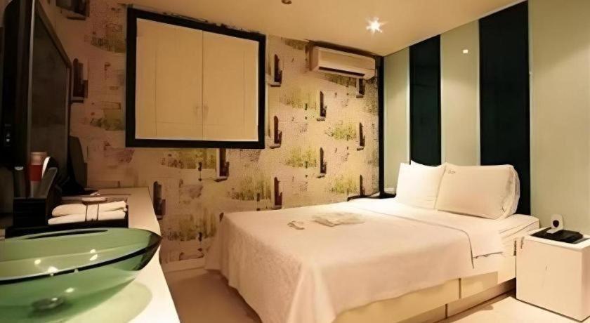 Fox Hotel Сеул Экстерьер фото
